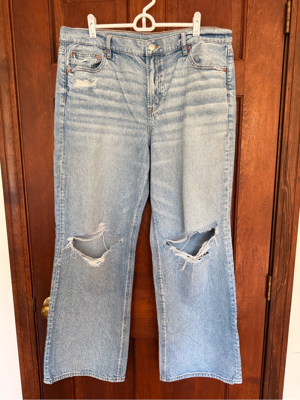 American Eagle Outfitters Light Blue Distressed Straight Leg Jeans